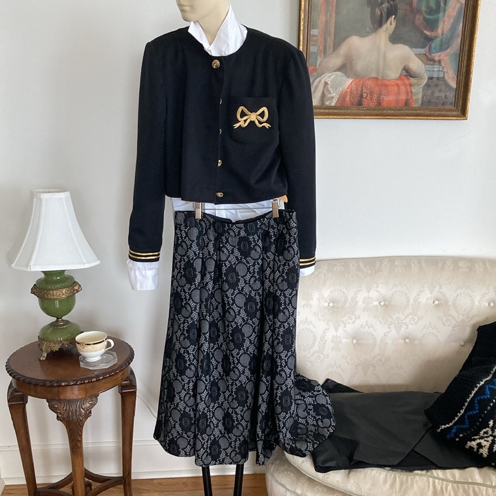 Beautiful Full, Karl Lagerfeld Skirt